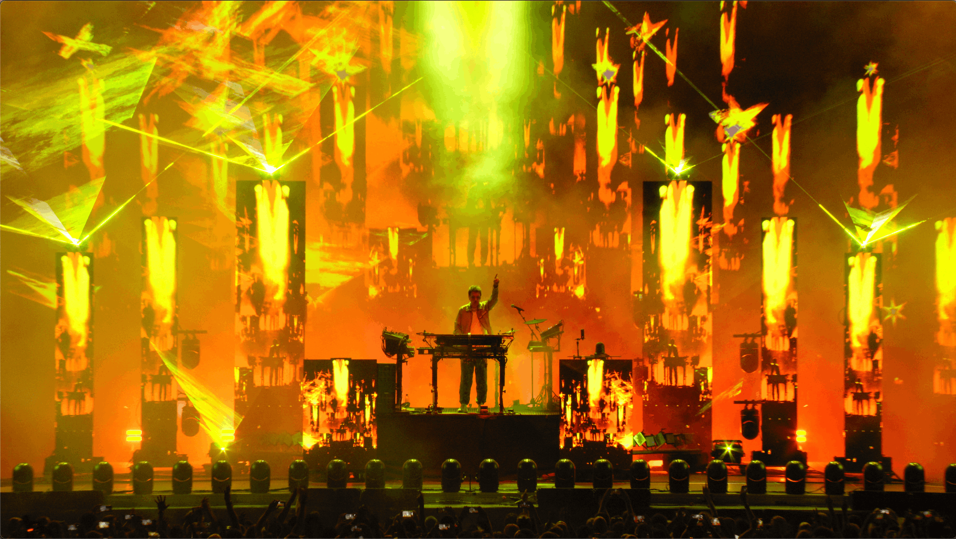 15 - JM Jarre concert Seville ©EDDA 2025