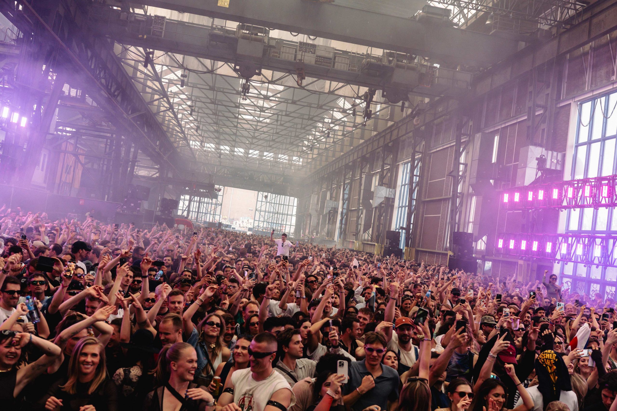 DGTL AMS 26_Credits_BradaMedia