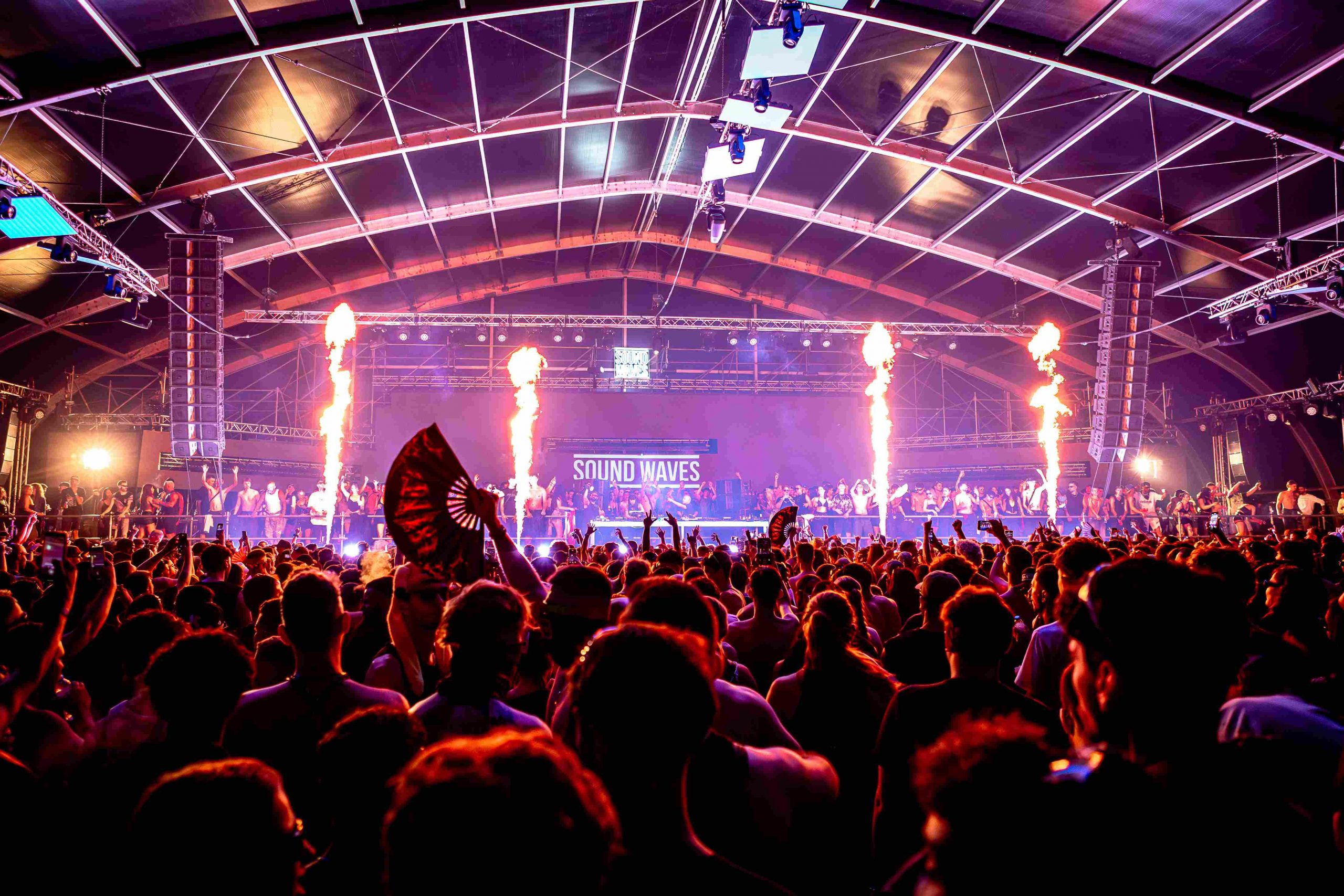 Mainstage_Sound Waves_Photo by @shotbymonica(1)